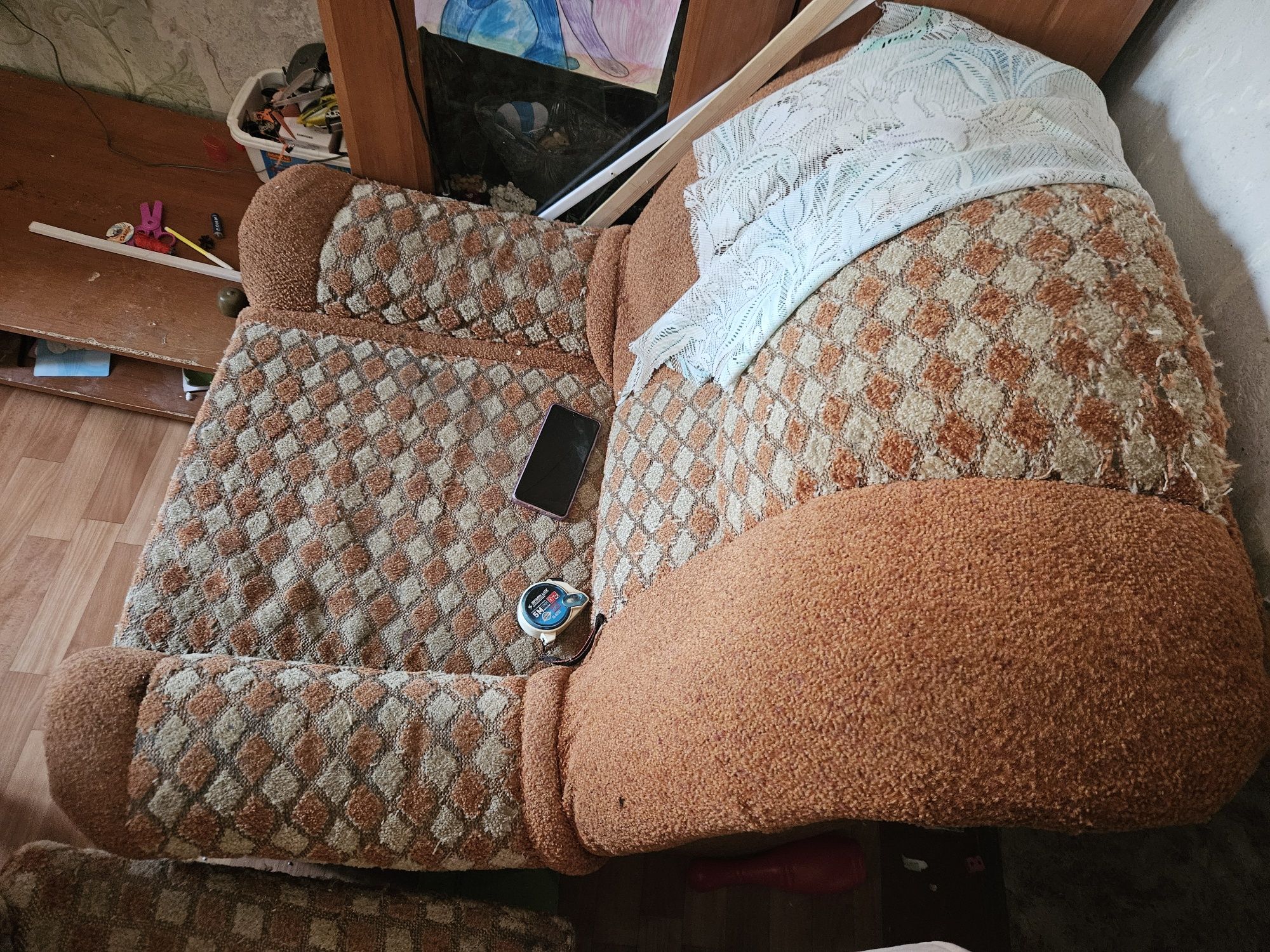 Диван  с креслом