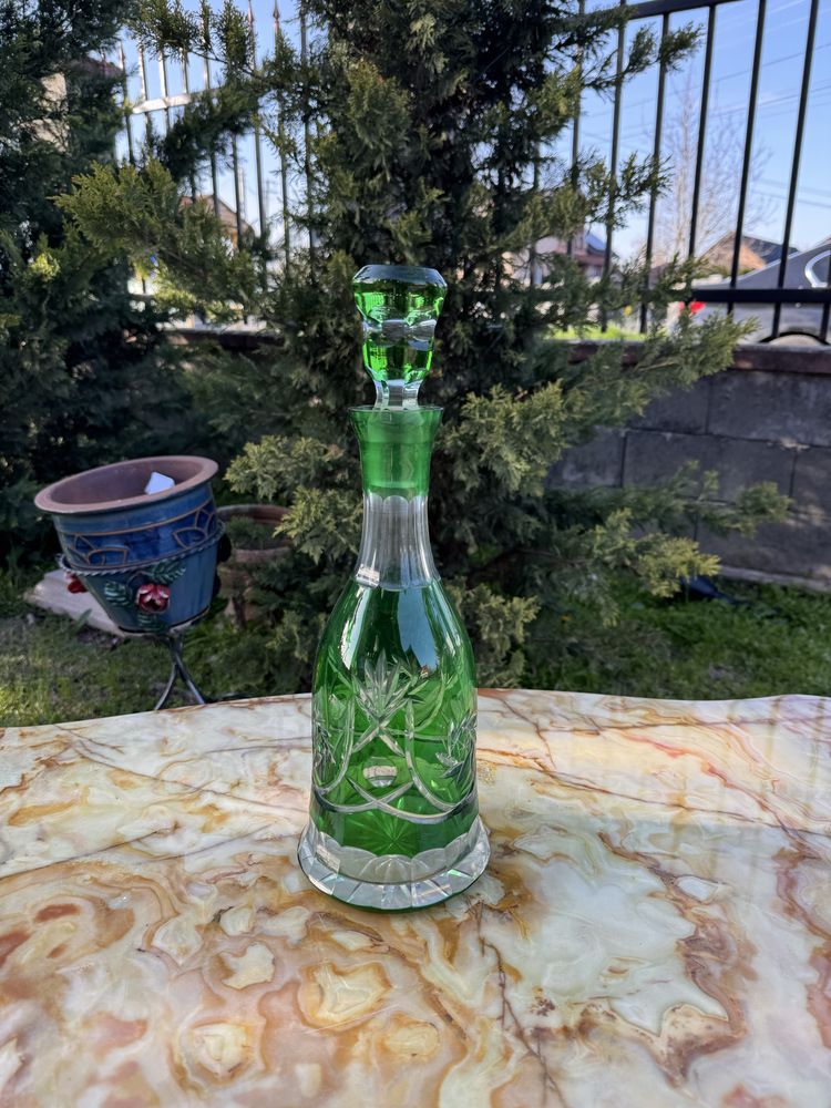 Sticla din cristal verde