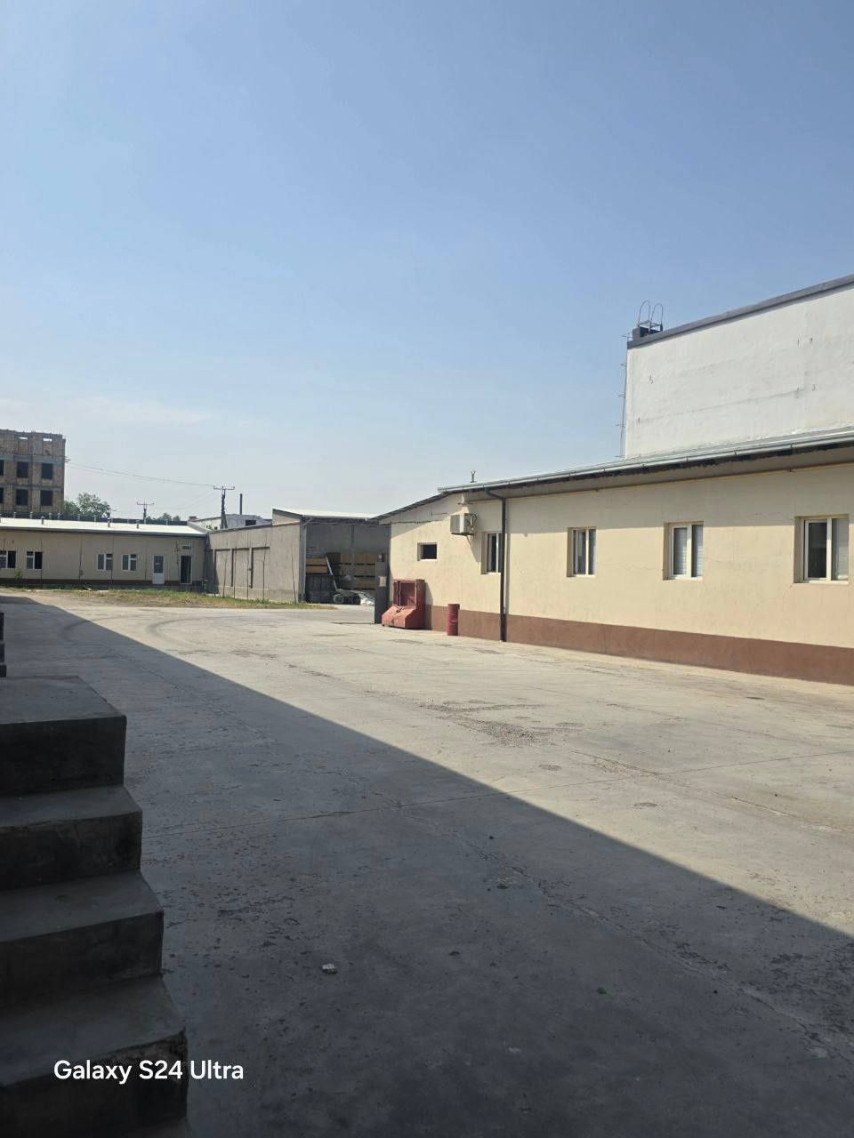 Продаётся 1,8 га. производственная база.
