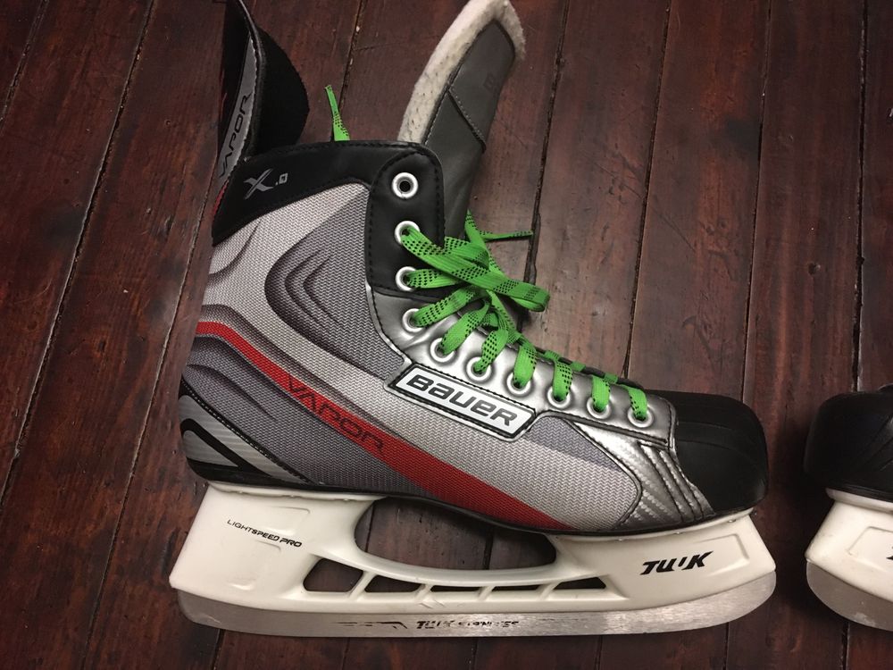 Хокейни кънки BAUER vapor x1