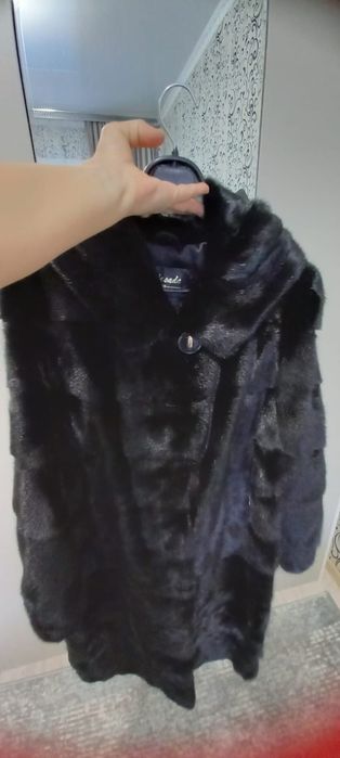 Продам Норковую шубу