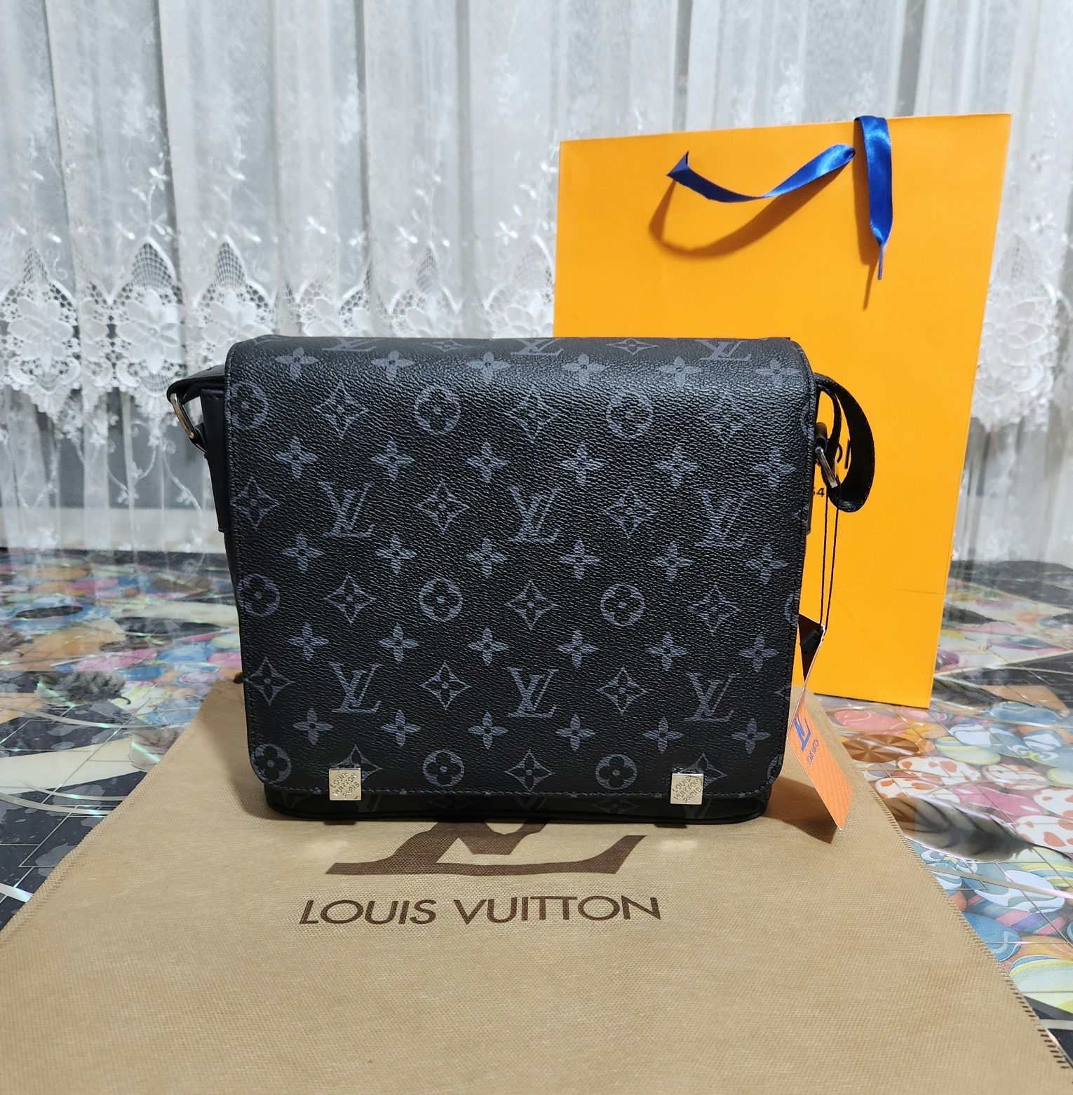 Мъжка чанта louis vuitton