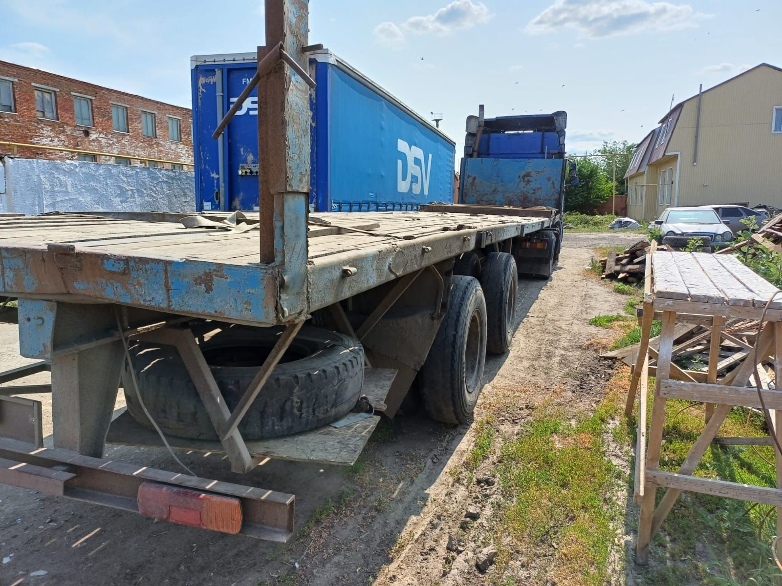 Продам прицеп площадка