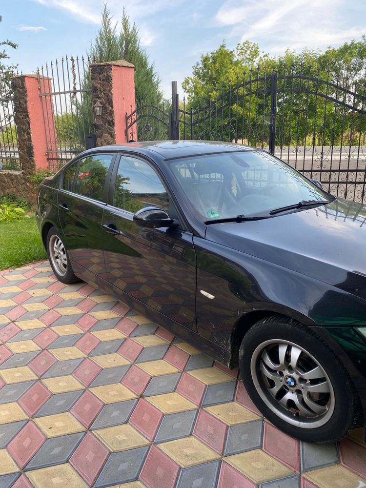BMW seria 3 E90,an 2007 ,km 264000 ,2.0 benzina ,automanta