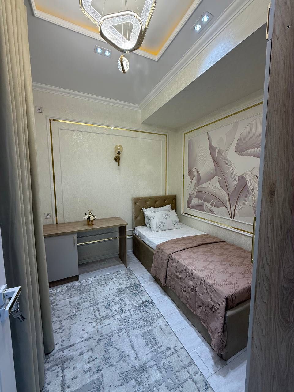 Новостройка 
Чиланзар (Метро Новза)
5комн:  155м2