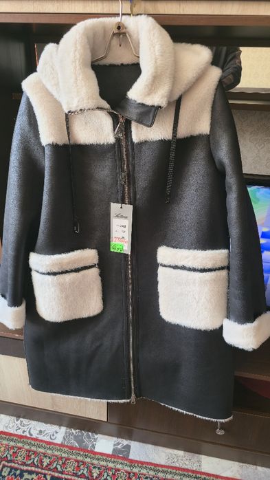 Продам женскую дубленку