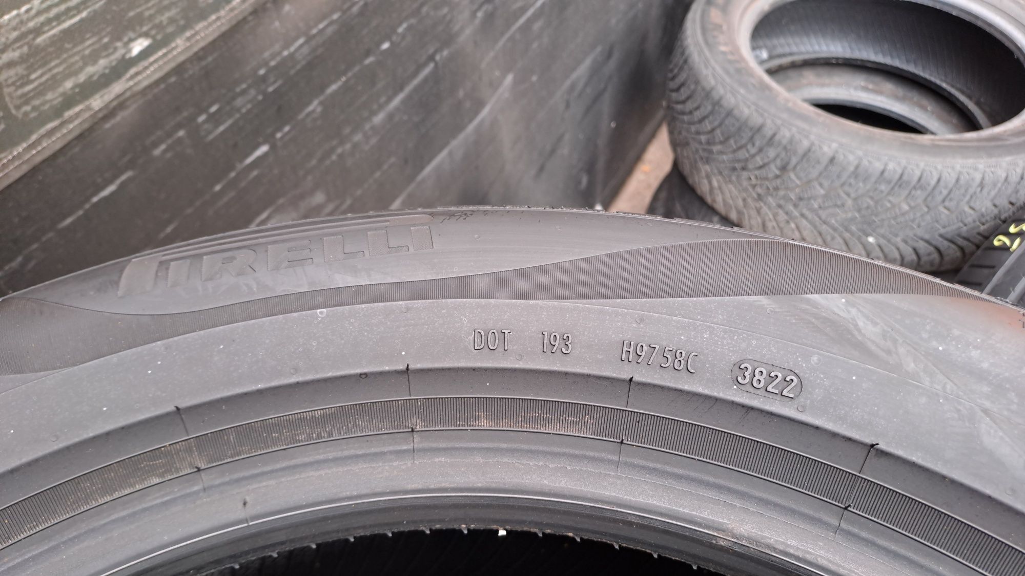 2бр. 235/55/18 Pirelli Scirpion DOT 3822