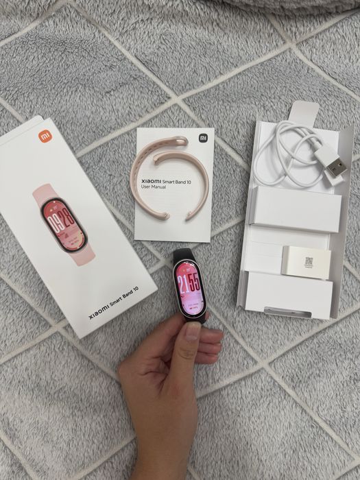 Фитгес-браслет Xiaomi Smart Band 10