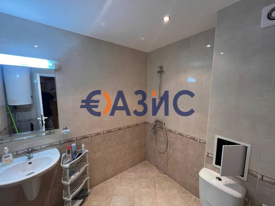 Продава се Тристаен апартамент в Свети Влас - 100 кв.м за 1500 €/кв.м - Снимка #11