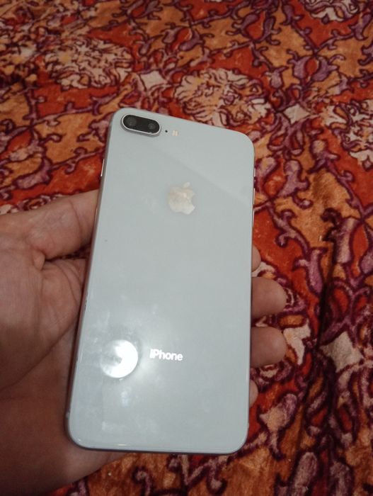 Iphone 8 plus 64 ГБ
