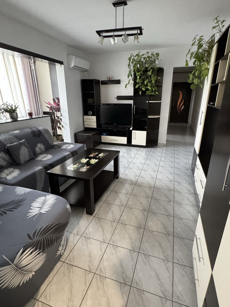 Inchiriere ap 3 camere | loc de parcare | zona Grand Arena sector 4