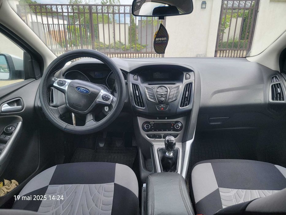 Vând Ford Focus mk3 hatchback din anul 2011,  motor de 1.6tdc   euro 5