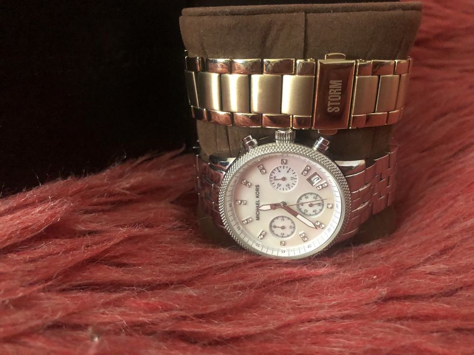 STORM часовник — Michael Kors часовник.