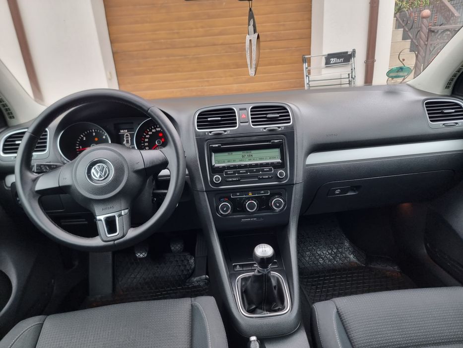 Volkswagen Golf 1.6 tdi
