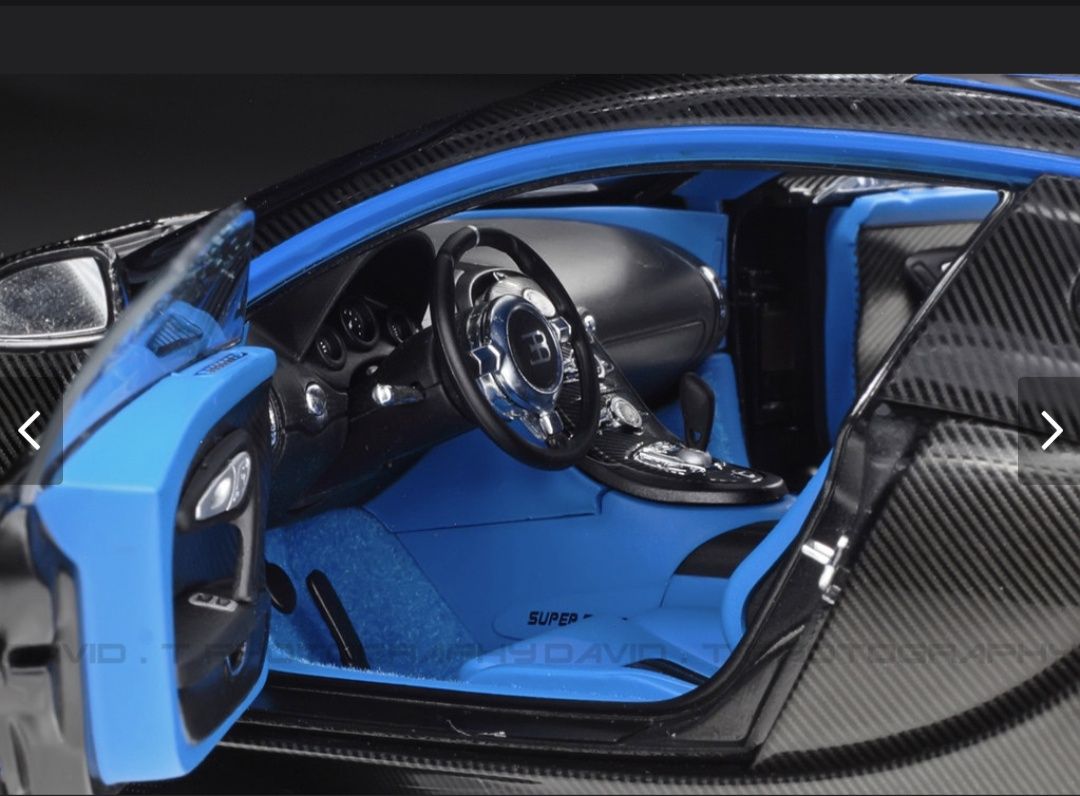 1/18 Autoart Bugatti Veyron super sport carbon.Nou