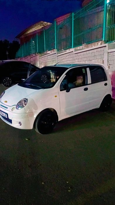 Matiz 2.300$ kelishladgan joyi bor