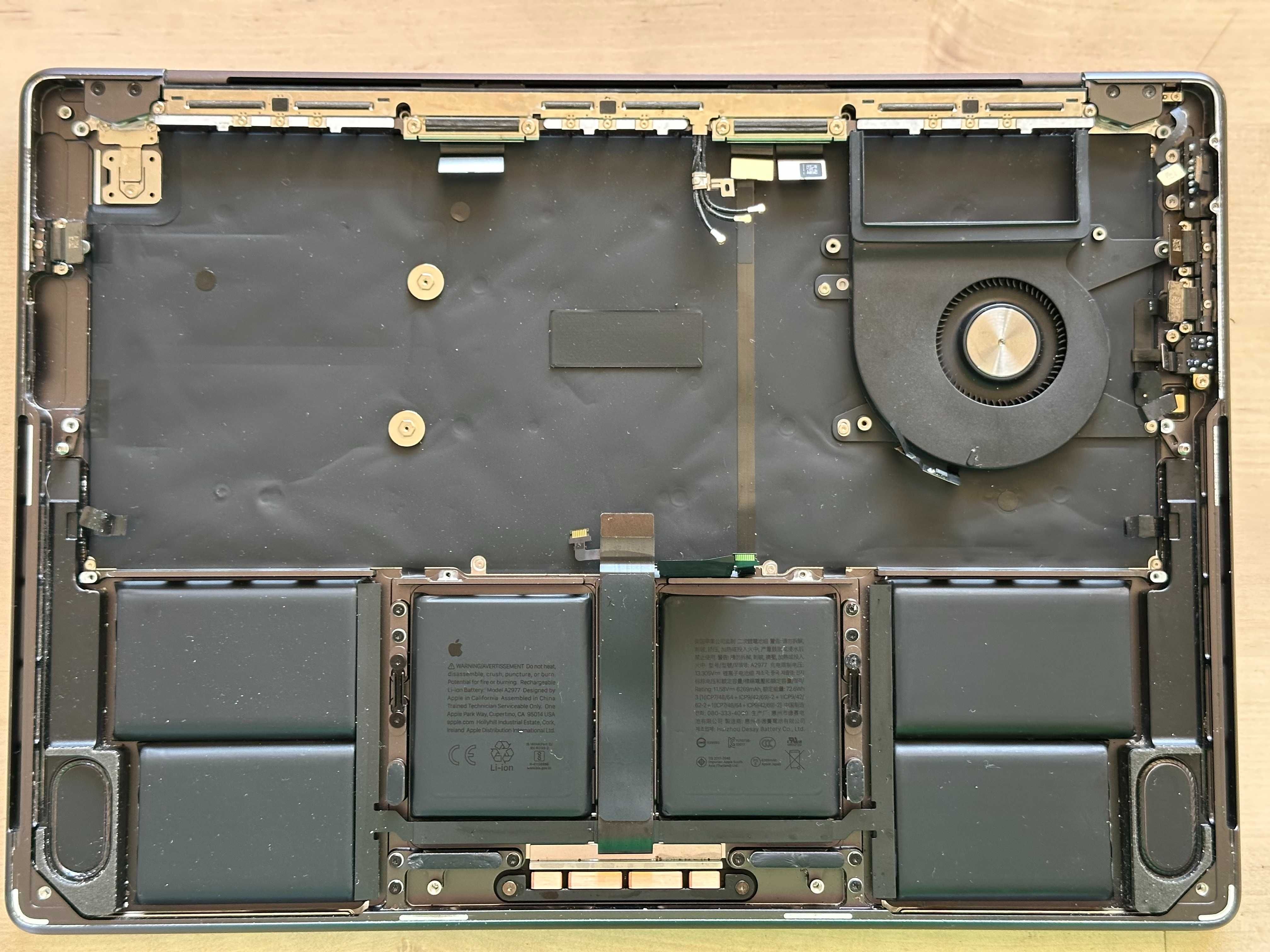 Apple Macbook Pro A3112 M4 14 инча 2024 г