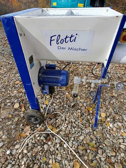 Malaxor continuu fassa bortolo mare in Italy