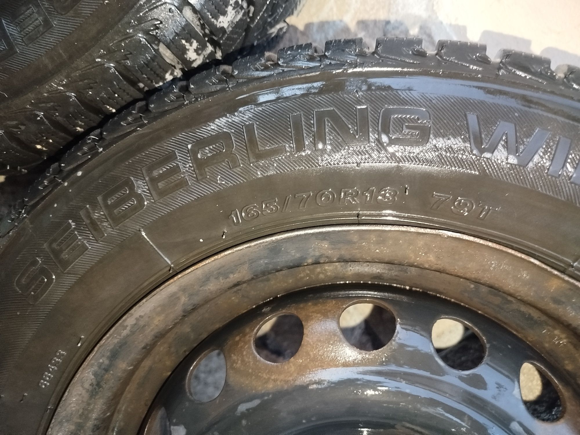 Гуми с джанти 165/70/R13