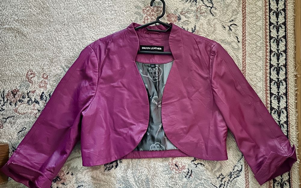 Късо кожено яке