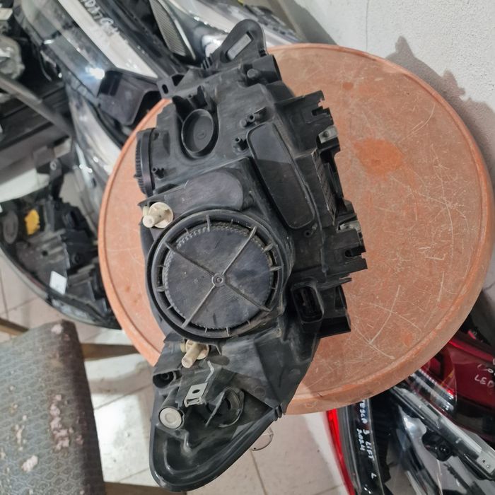 BMW 2 F22 F23 ляв и десен фар 14-19