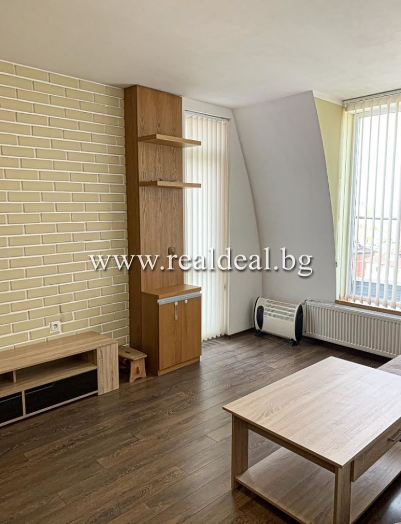 Дава се под наем Двустаен апартамент в София, Център - 65 кв.м за 400 € - Снимка #4