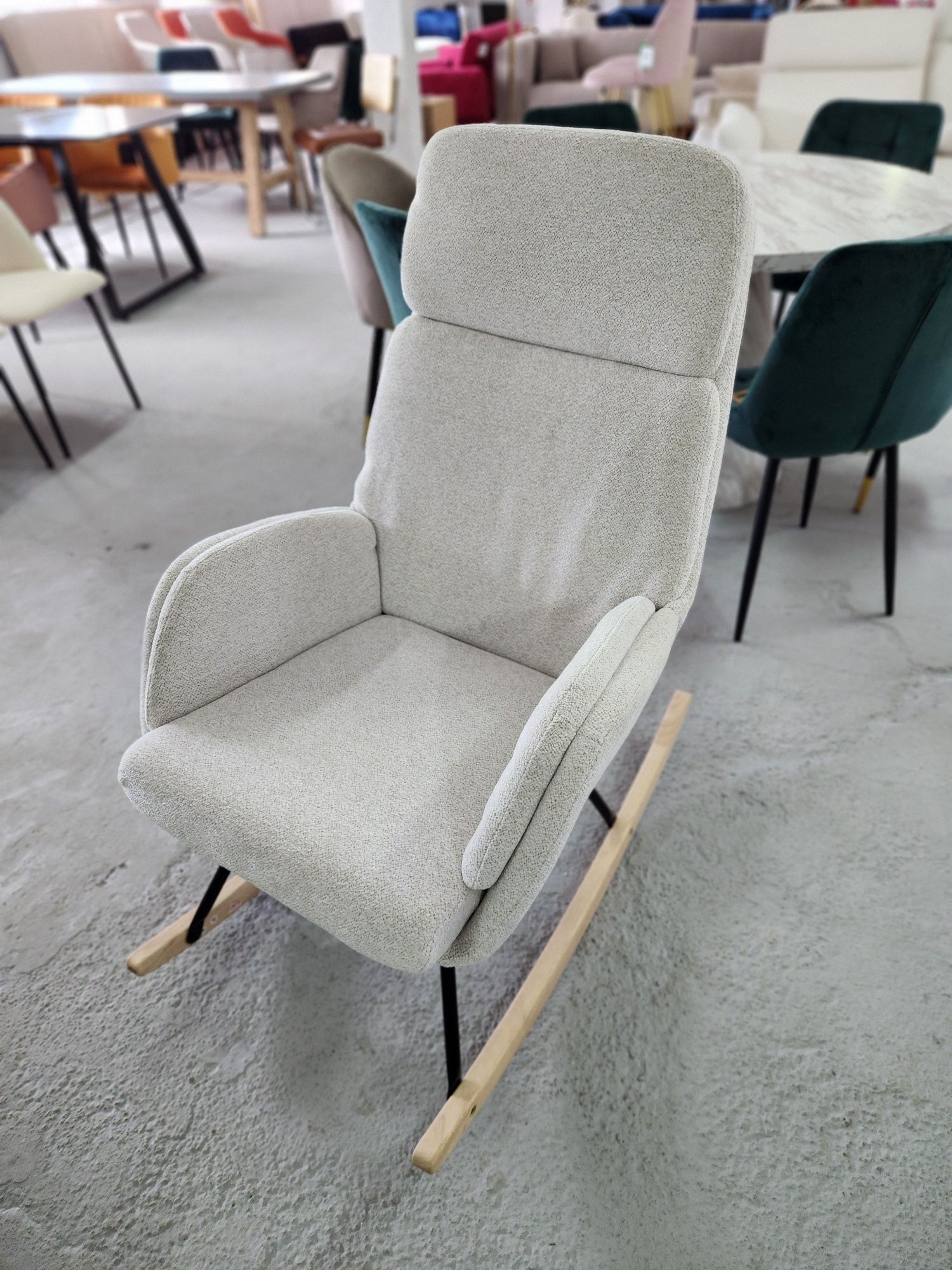 NOU Fotoliu balansoar beige "KVELIA"