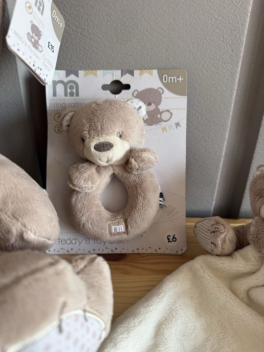 Играчки за новородено mothercare