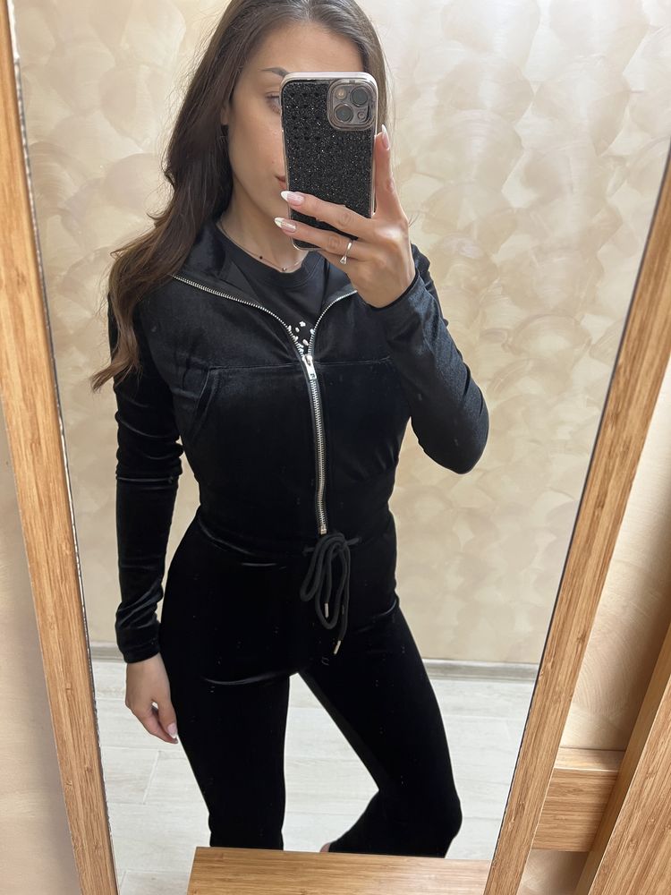 Дамски спортни дрехи
