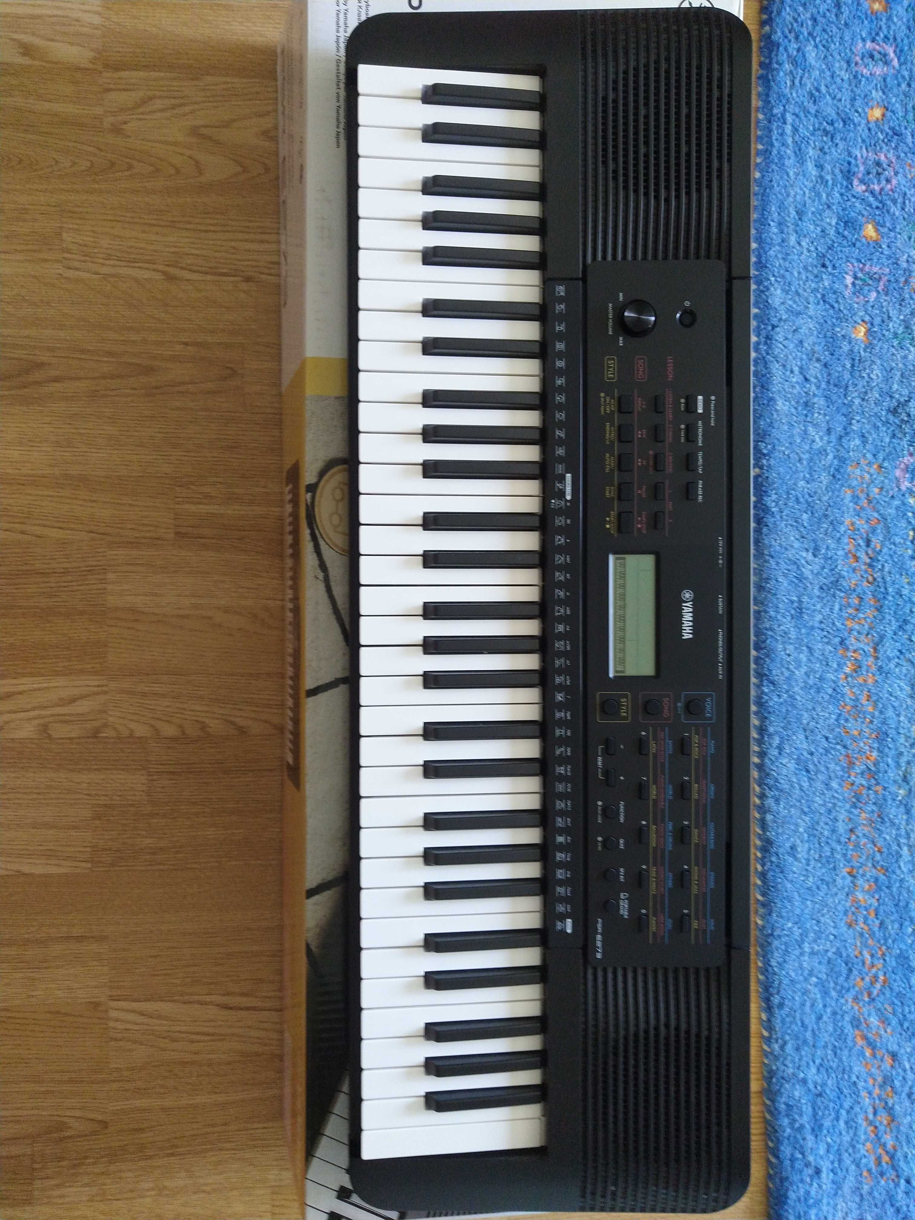 Pian Digital Portabil Yamaha PSR-E273 Negru