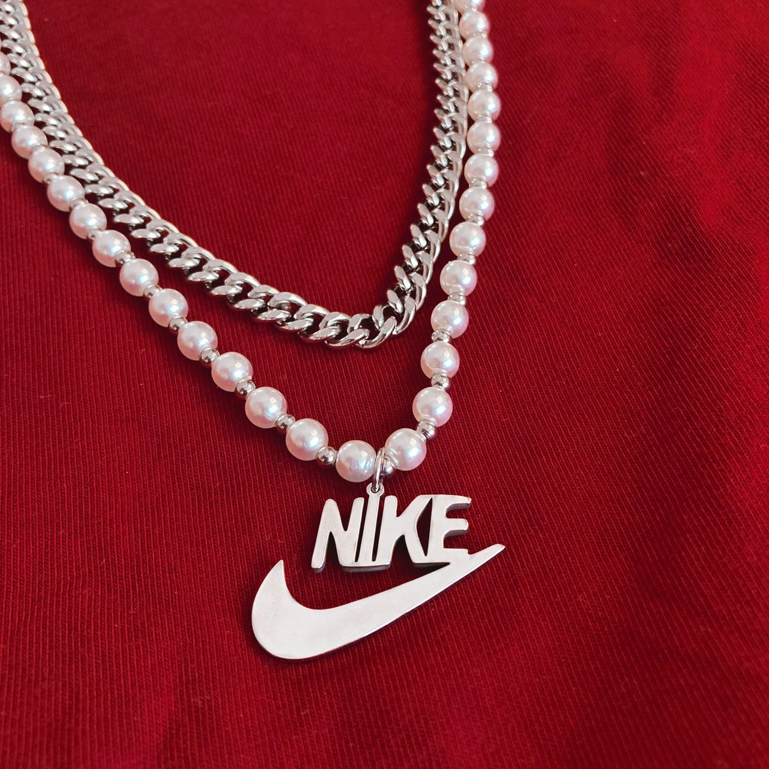 Nike Гердан Найк Necklace Колие с Перли и Метален Кубински Синджир