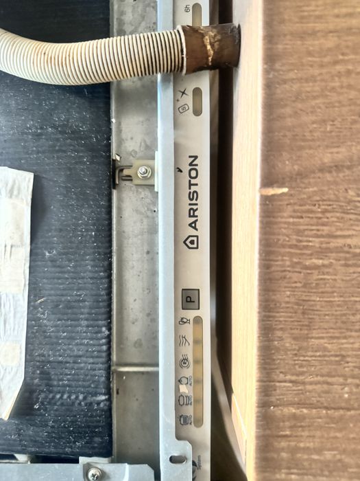 Посудомойка БУ сломанная на запчасти