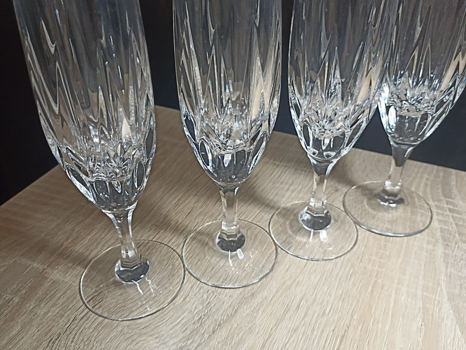 Pahare de cristal