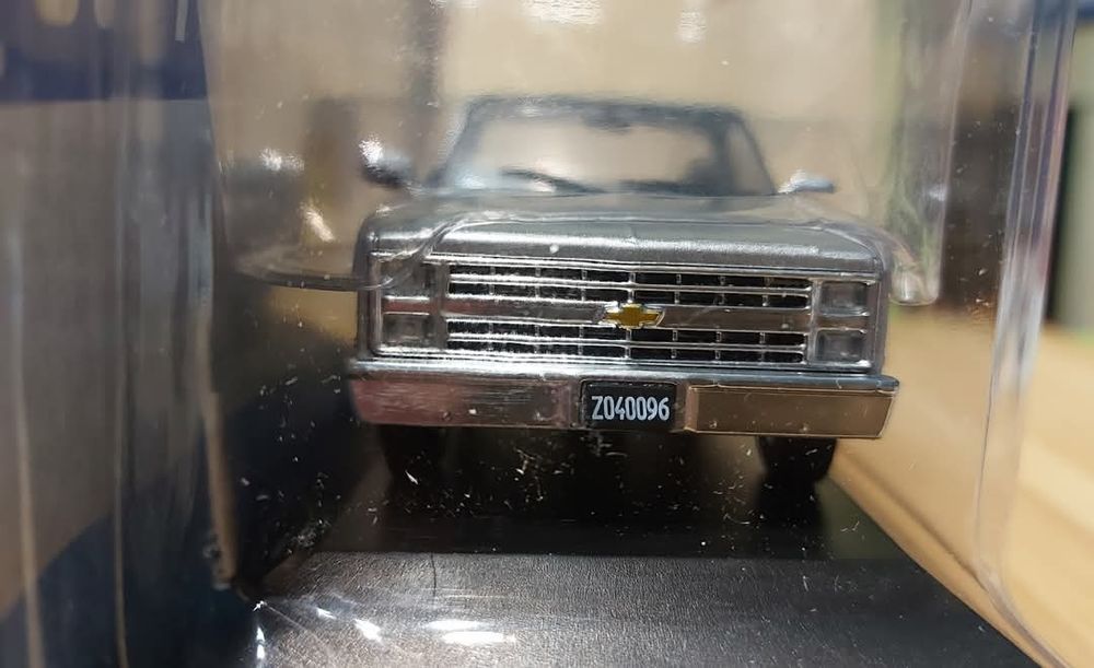 Пикап Chevrolet Silverado C-10. Цена: 30лв.Метал и пластмаса.