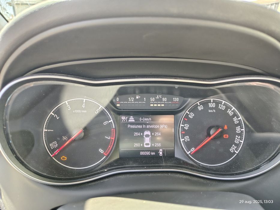 Opel Zafira Tourer ( 7 locuri )