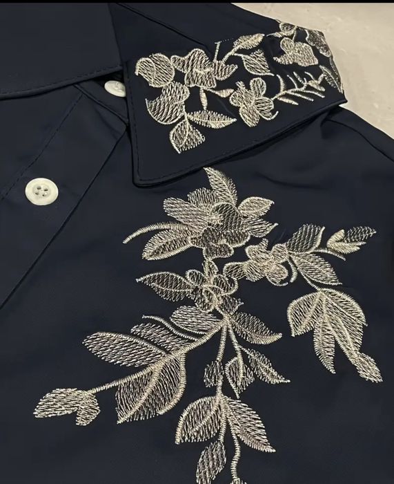 Дамска риза с бродерия