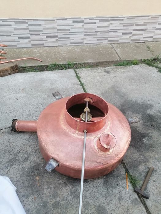 Vand cazane de țuică de 120 litri cu fundul de 3. mm si pretii de 2.mm