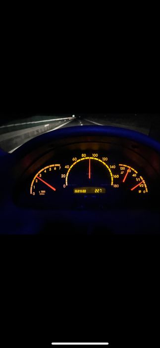 Autoplatforma sprinter 4600 kg,schimb si cu preluare leasing 3.5