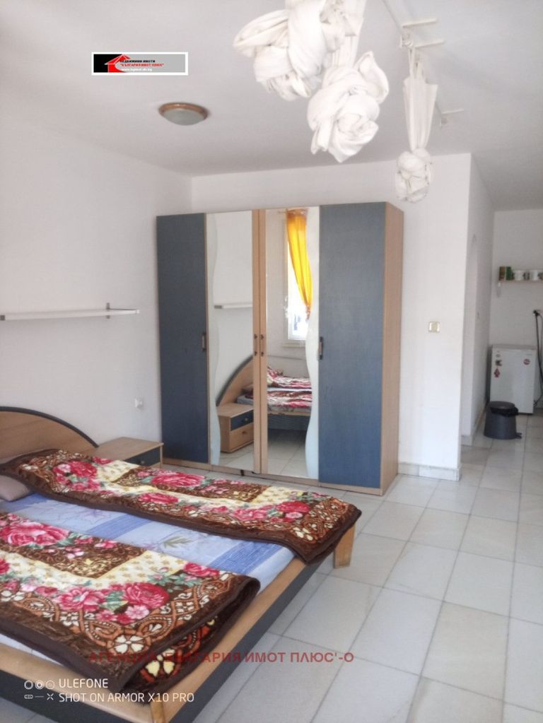 Продава се Двустаен апартамент в София, Център - 60 кв.м за 2499 €/кв.м - Снимка #3