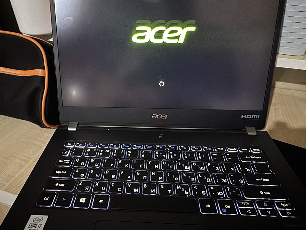 Noutbuk acer с подсветкой клавиатури