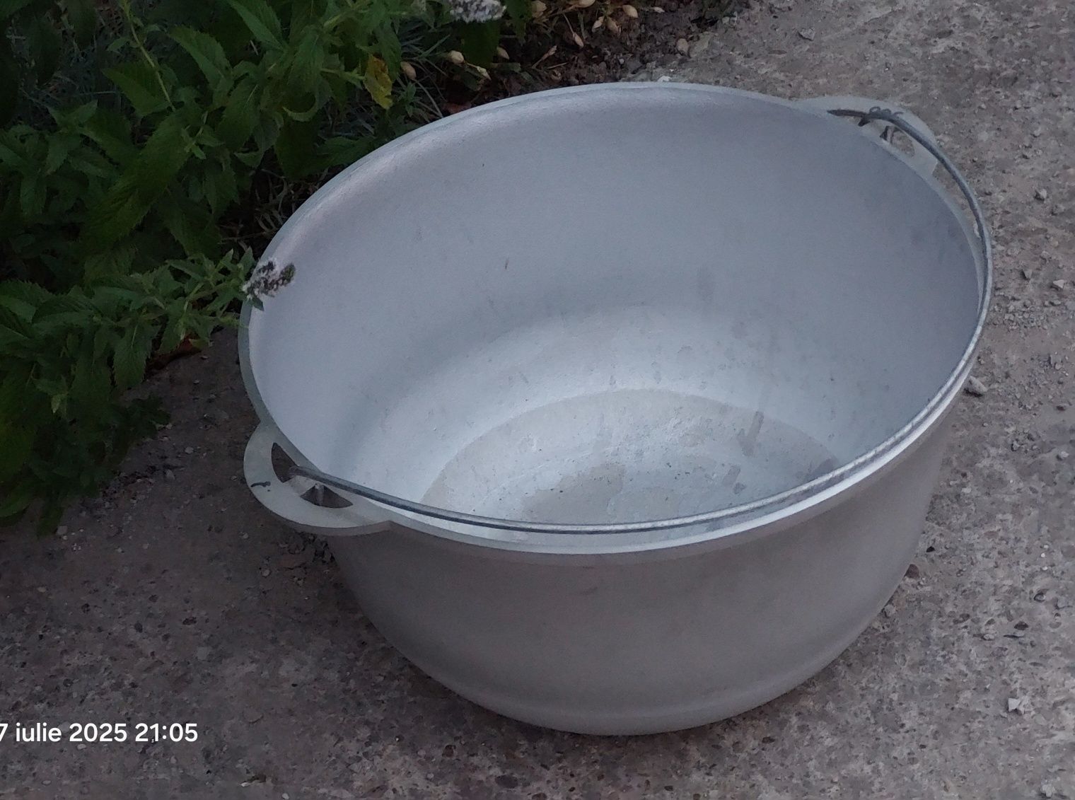 Vând ceaun tuci 20 litri nou
