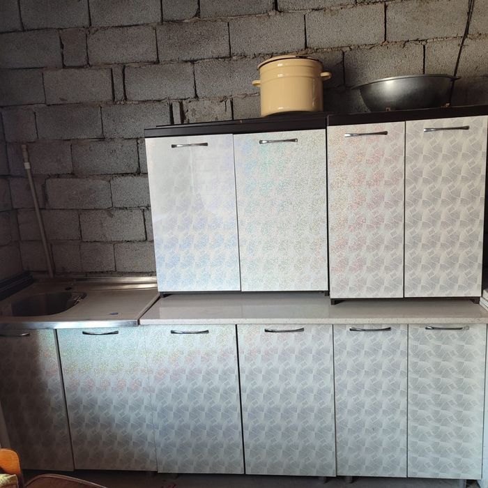 Кухонный гарнитур. Б у.