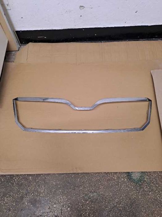 Ornament grila radiator Skoda Superb 2 Facelift an 2013-2016
