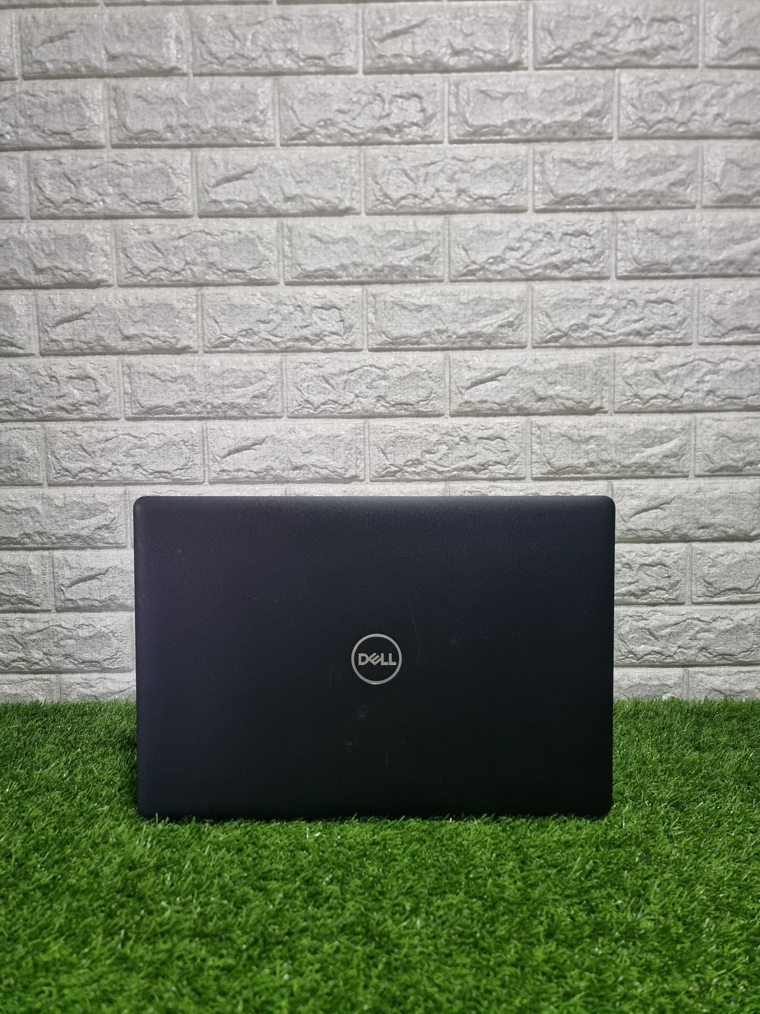 Dell арзонрок зарйади купга йетадигон ноутбук сураганлар учун махсус.