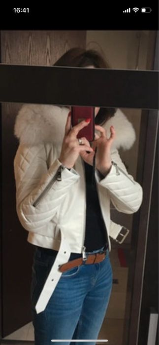 Scurta  matlasata Valentino S cu guler vulpe
