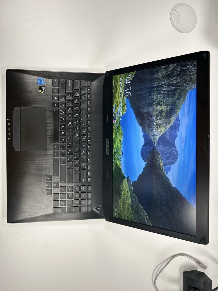 Гейминг лаптоп ASUS RoG