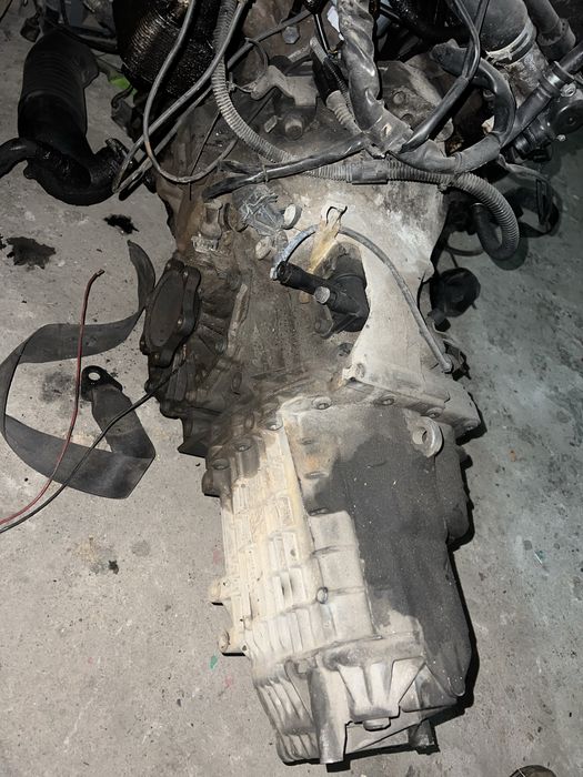 Cutie audi a 4  1.9tdi 5trepte