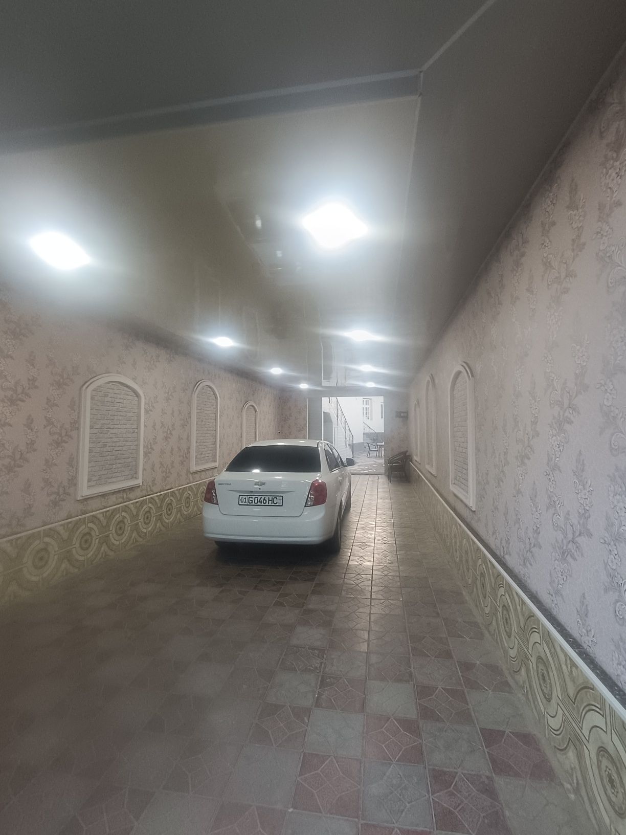 Uchastka sotiladi 4.5 sotx 6 xona