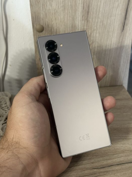 Samsung Galaxy Fold 6 Silver 256Gb 12Gb Ram Impecabil