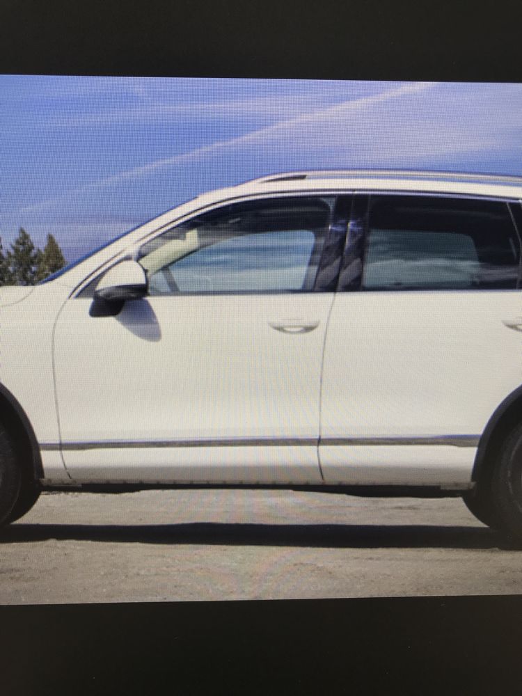 Декоративни лайсни врати vw Touareg 2010-2018